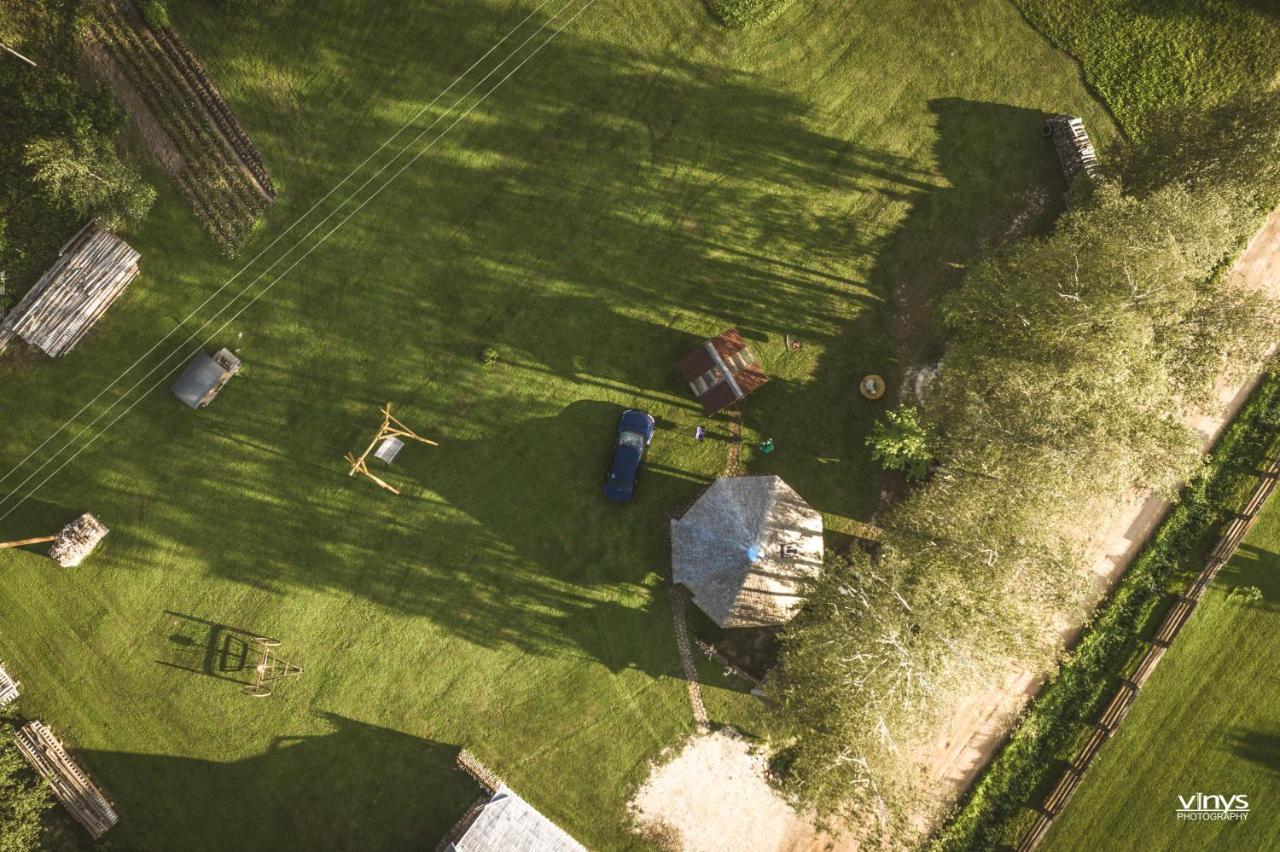 Perkonu Namins Villa Balvi Bagian luar foto