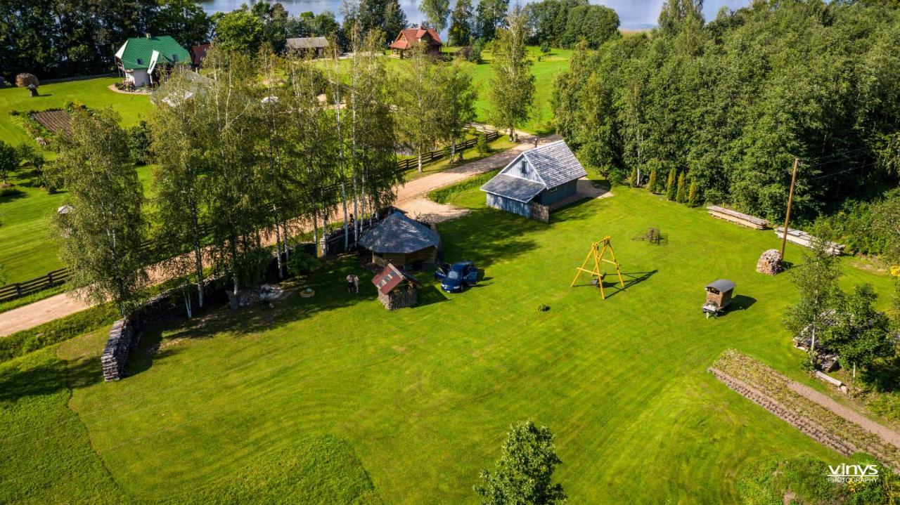 Perkonu Namins Villa Balvi Bagian luar foto