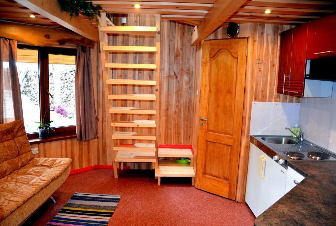 Perkonu Namins Villa Balvi Bagian luar foto