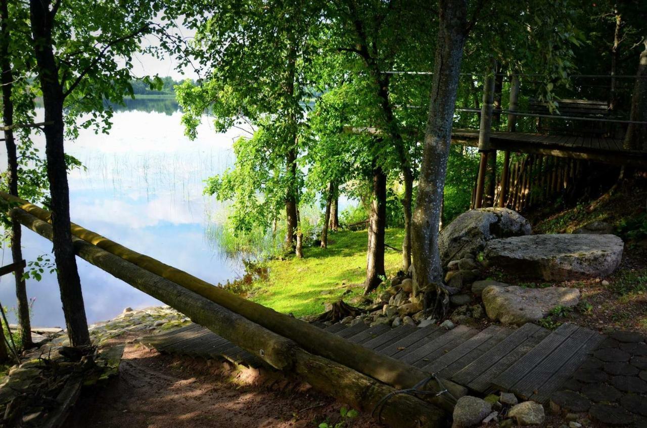 Perkonu Namins Villa Balvi Bagian luar foto